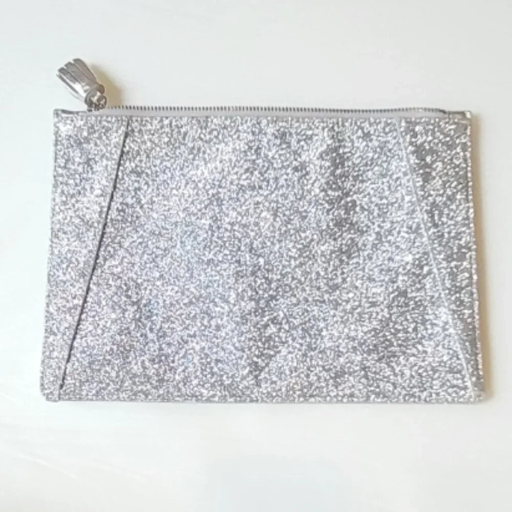 Neely & Chloe Silver Glitter Flat Clutch Pouch Organizer Zipper Sparkly Gift